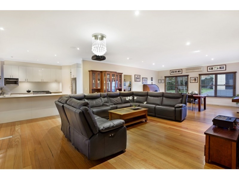 50 Urquhart Street, Woodend VIC 3442