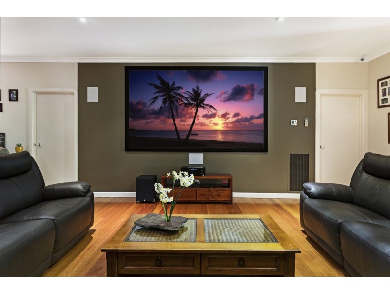 50 Urquhart Street, Woodend VIC 3442