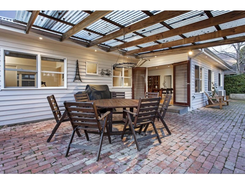 50 Urquhart Street, Woodend VIC 3442