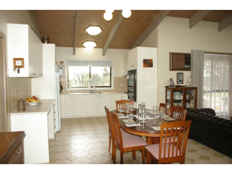 1074 Northern Highway, Heathcote VIC 3523