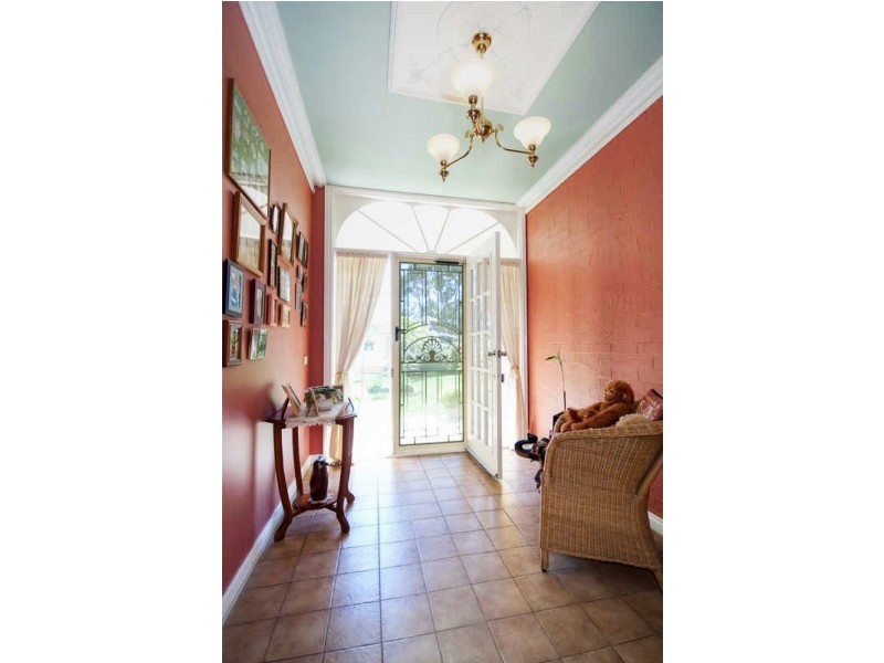 48 FAIRBAIRN PLACE, Kyneton VIC 3444