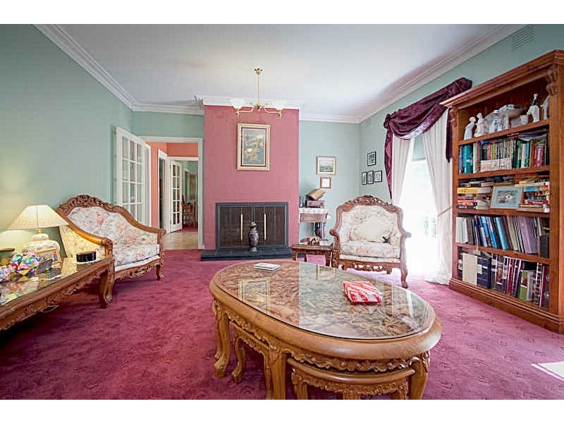 48 FAIRBAIRN PLACE, Kyneton VIC 3444