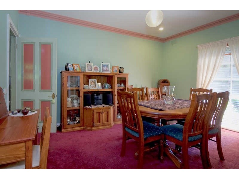 48 FAIRBAIRN PLACE, Kyneton VIC 3444