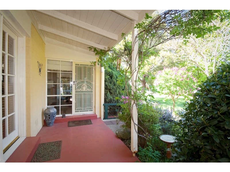 48 FAIRBAIRN PLACE, Kyneton VIC 3444