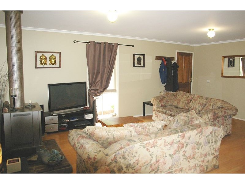 38  Washington Lane, Woodend VIC 3442