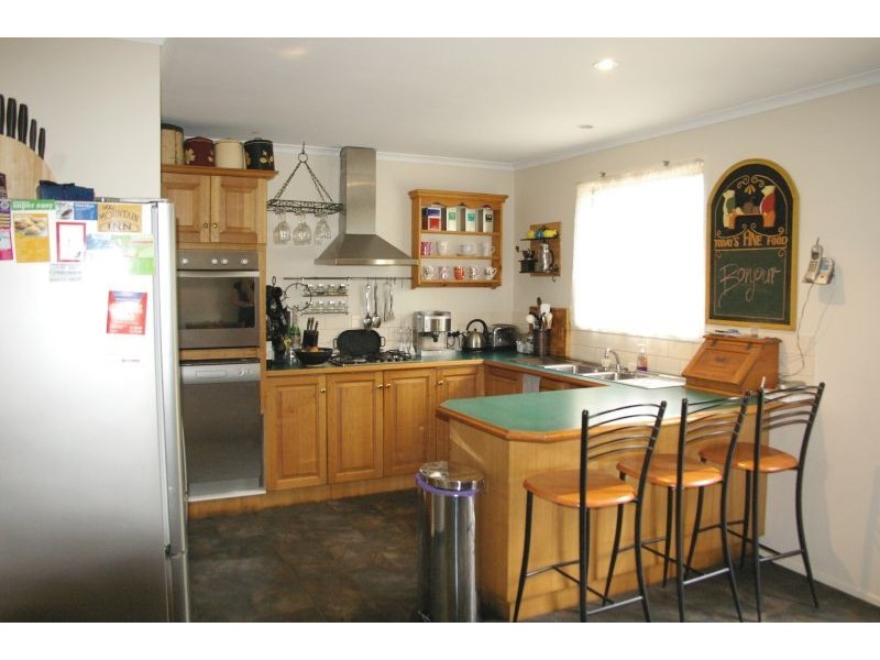 38  Washington Lane, Woodend VIC 3442