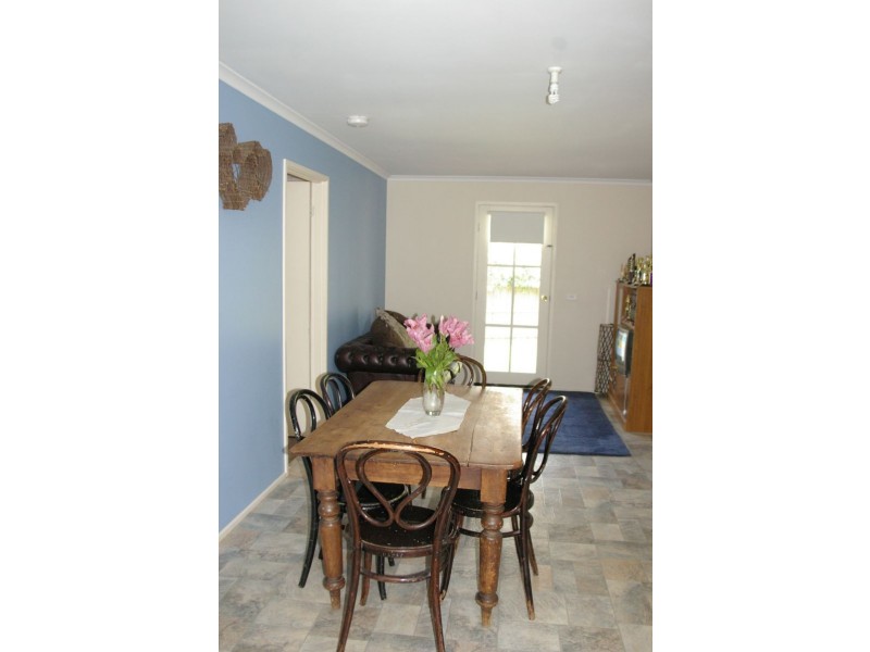 38  Washington Lane, Woodend VIC 3442