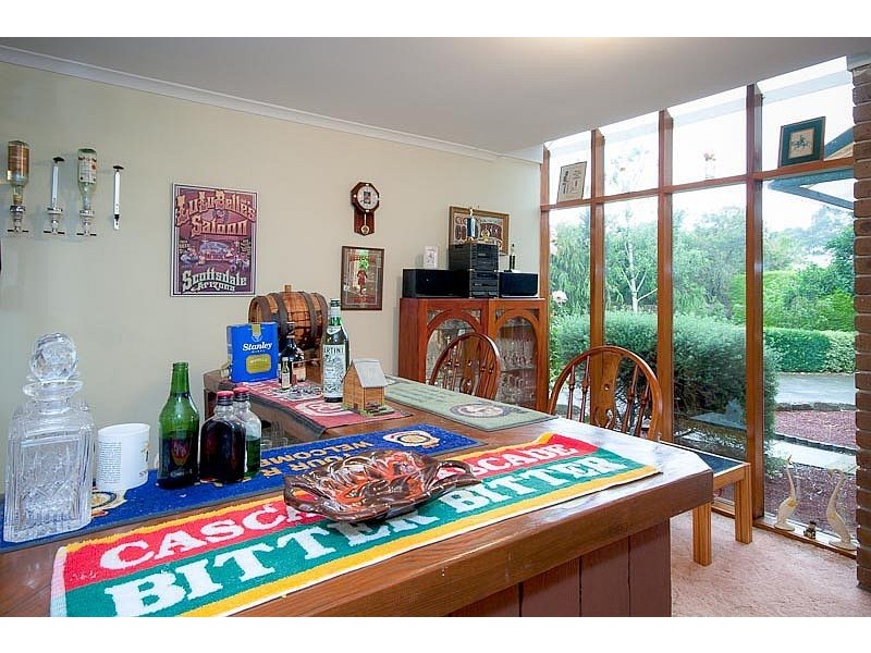 6 Arnold Court, Woodend VIC 3442