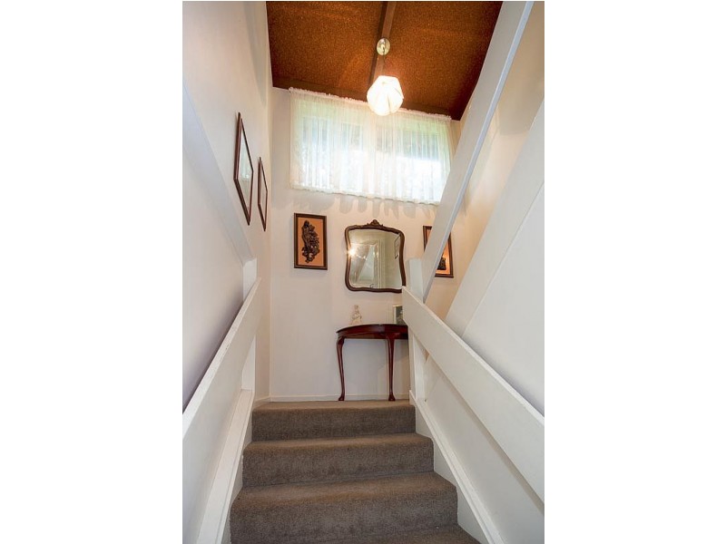 6 Arnold Court, Woodend VIC 3442