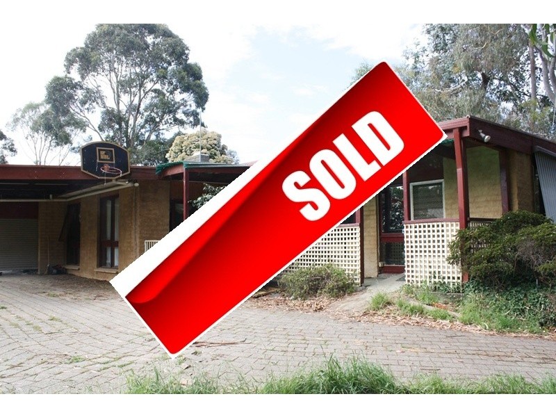 36 Ashbourne Road, Woodend VIC 3442