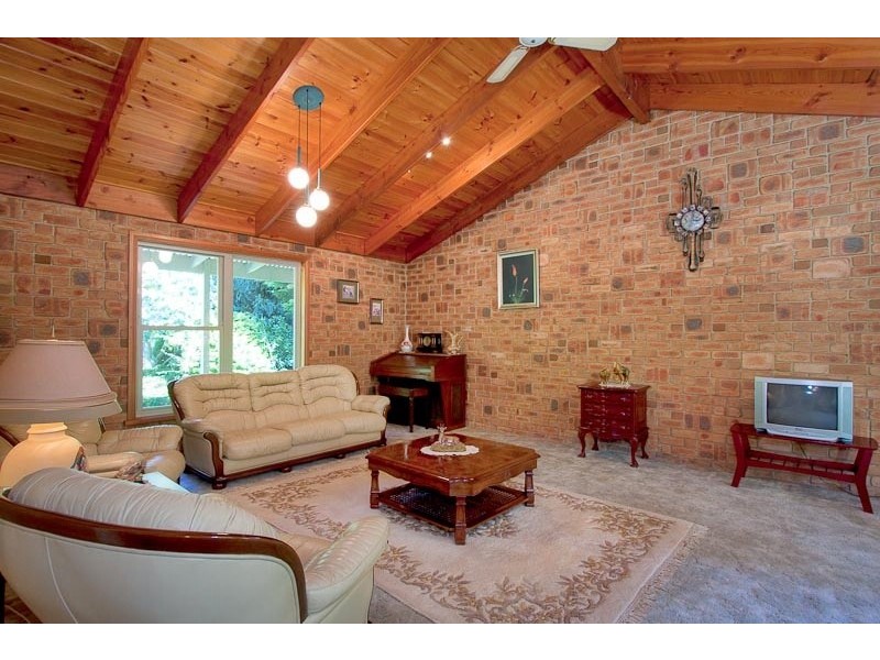 74 Kellett Road, Woodend VIC 3442