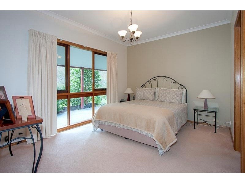 50 TWEDDLE LANE, Woodend VIC 3442