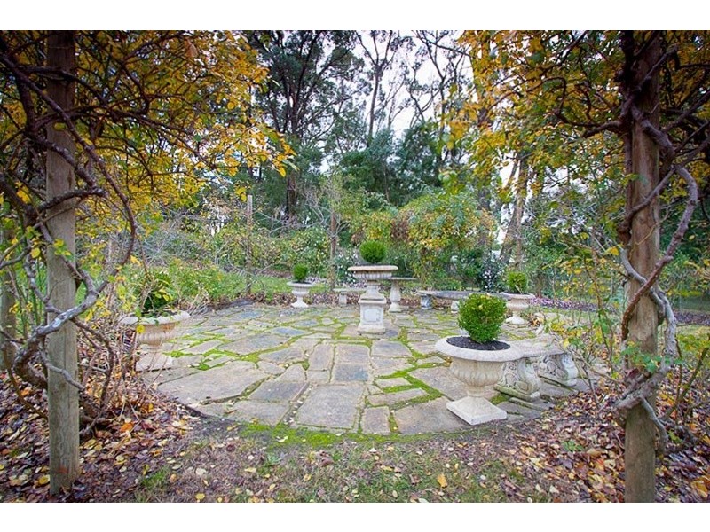 50 TWEDDLE LANE, Woodend VIC 3442