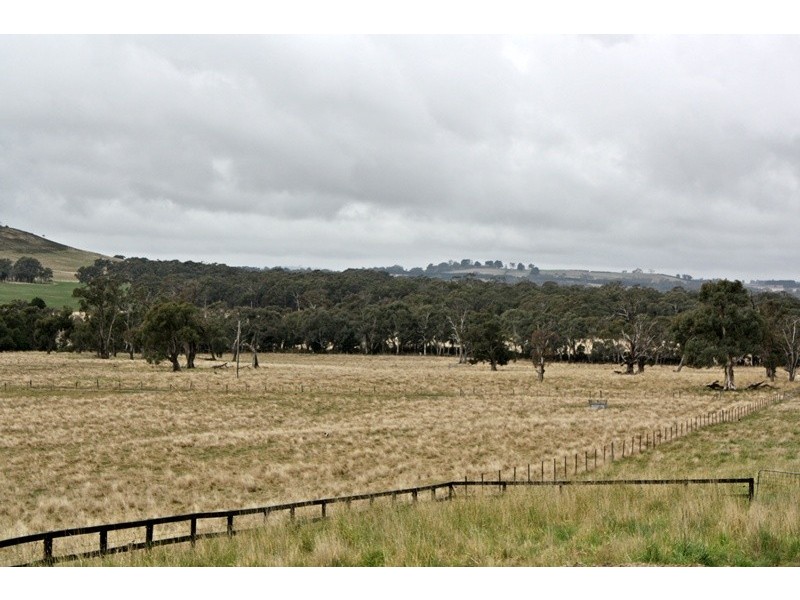 51 BOLGERS LANE, Newham VIC 3442