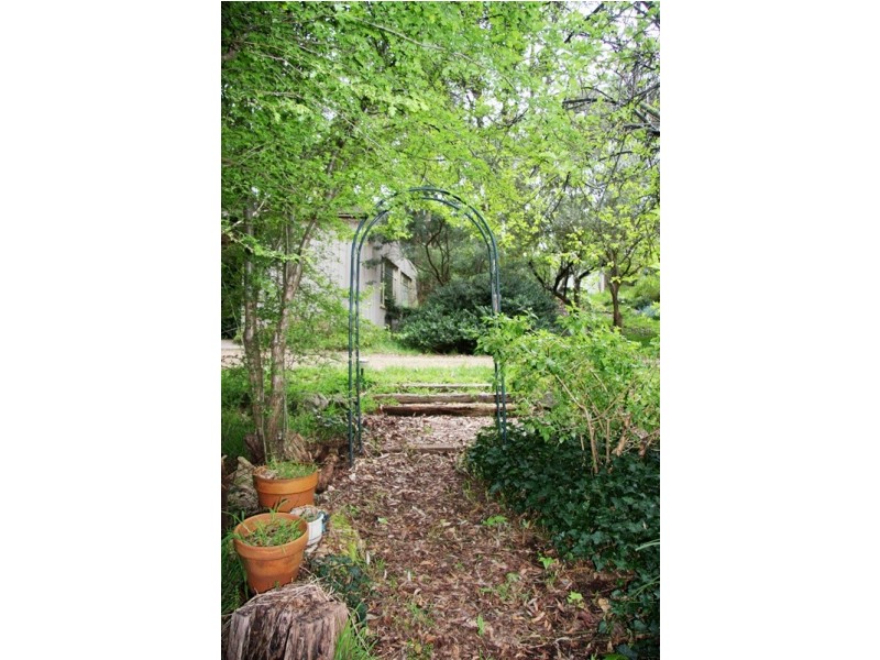 1362 ROMSEY ROAD, Woodend VIC 3442