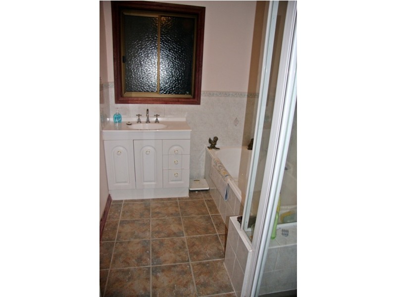 1362 Romsey Rd, Romsey VIC 3434