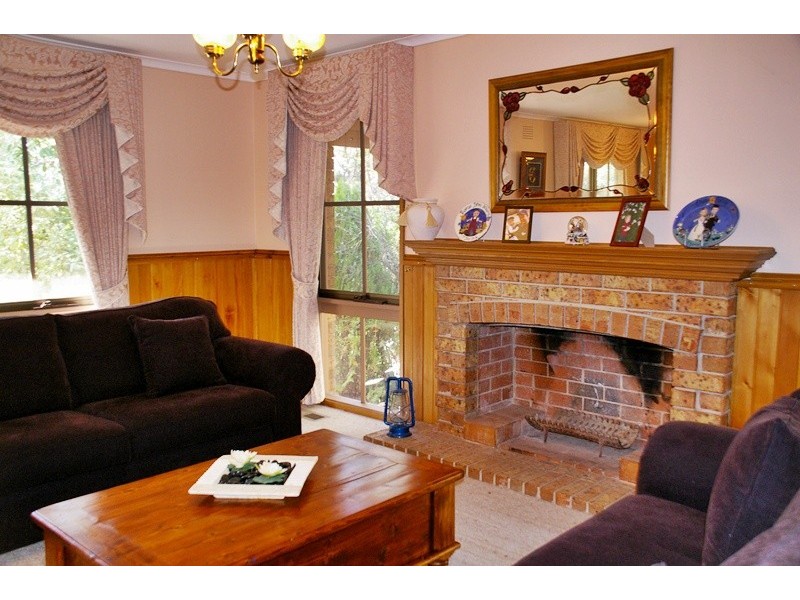 50 Marshall Avenue, Macedon VIC 3440