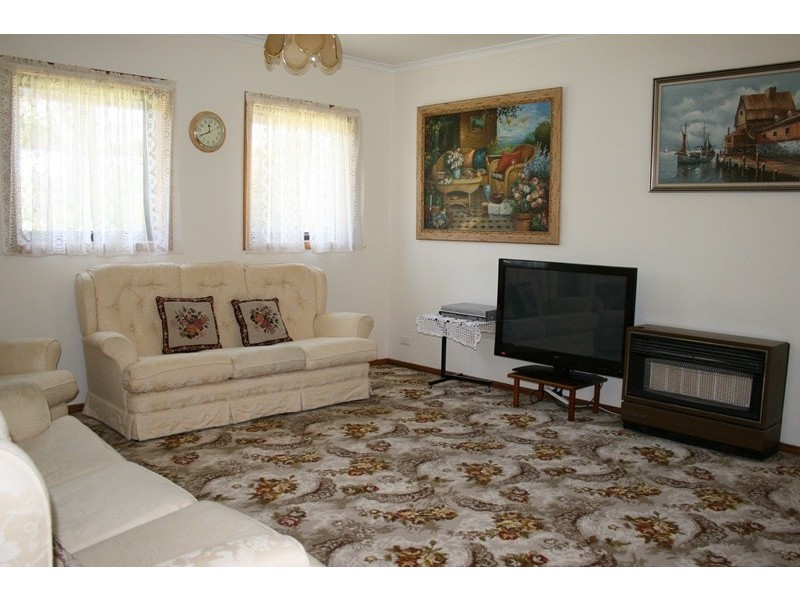 185 Mahoneys Road, Woodend VIC 3442