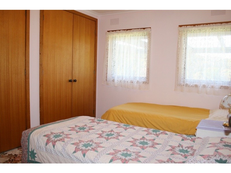 185 Mahoneys Road, Woodend VIC 3442