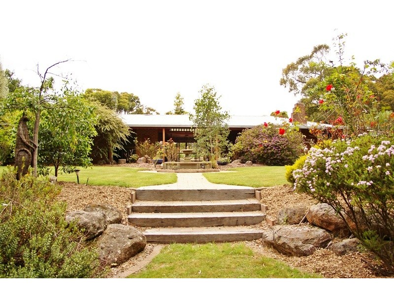 157 Slatey Creek Road, Woodend VIC 3442