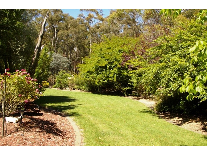 157 Slatey Creek Road, Woodend VIC 3442