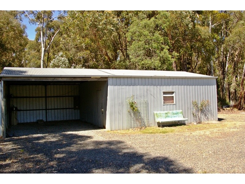 157 Slatey Creek Road, Woodend VIC 3442