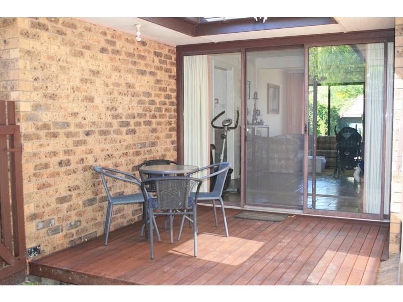 5  James Court, Woodend VIC 3442