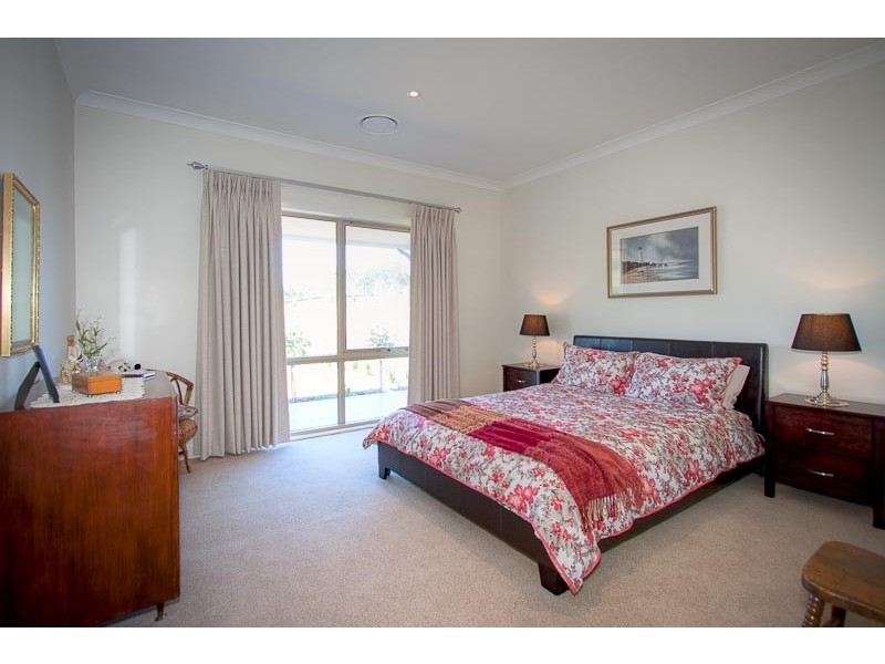 185 ROTHES RD, Little Hampton VIC 3458