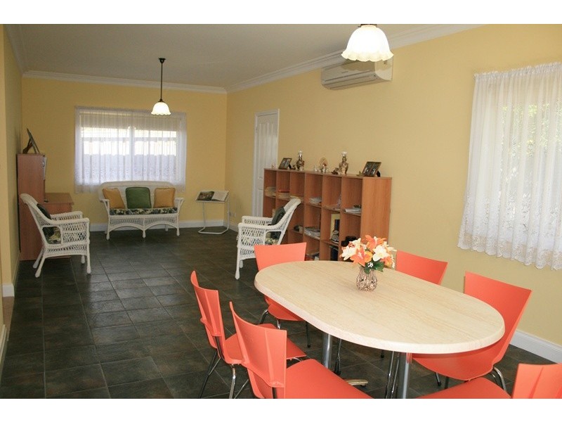 8 Anslow Street, Woodend VIC 3442