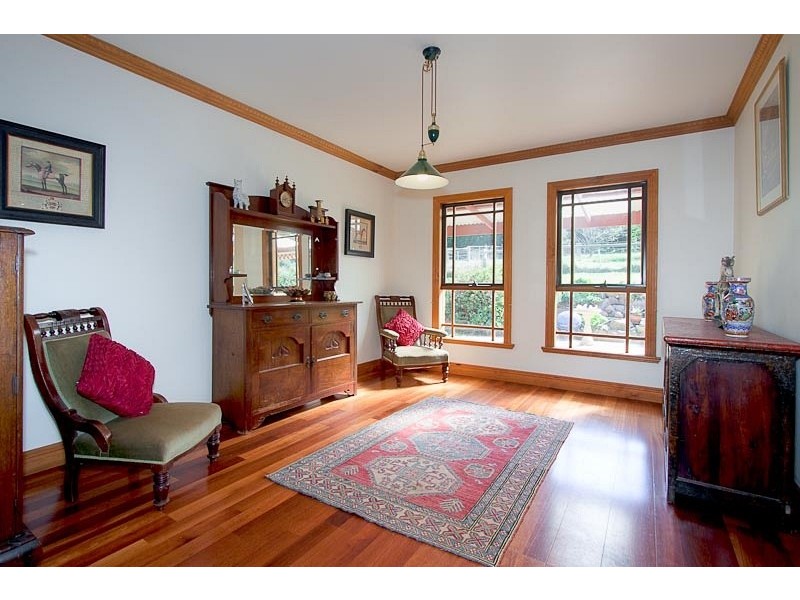 169 Couzens Lane, Romsey VIC 3434