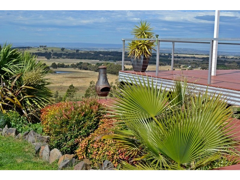 69 Mount William Rd, Lancefield VIC 3435