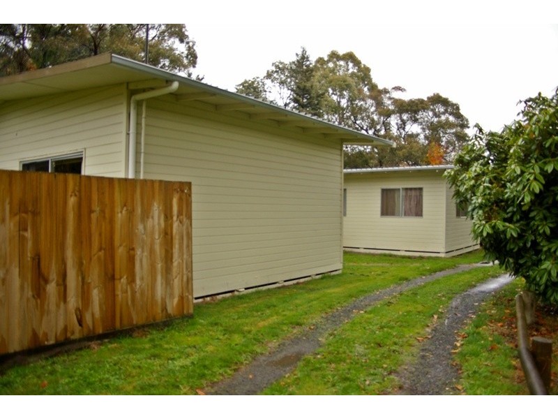 4 Morris Road, Woodend VIC 3442
