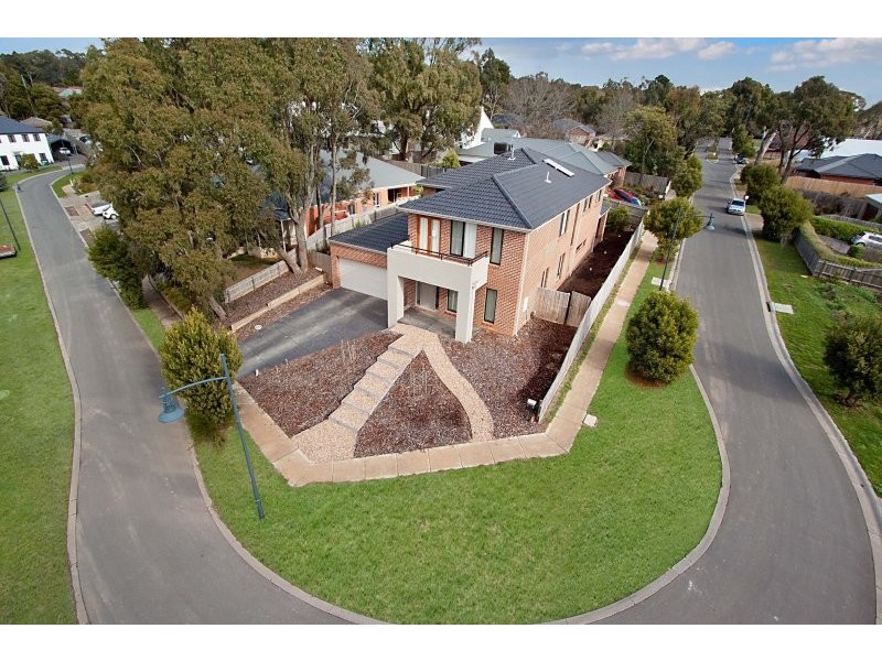 12 Coach House Boulevard, Woodend VIC 3442