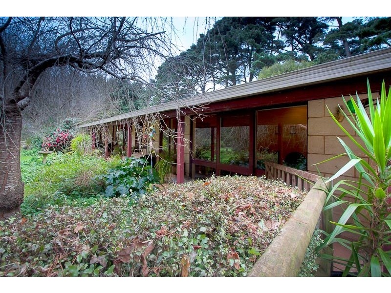 84 Glenfern Road, Romsey VIC 3434