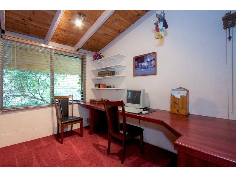 84 Glenfern Road, Romsey VIC 3434