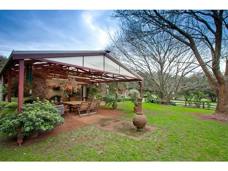 84 Glenfern Road, Romsey VIC 3434