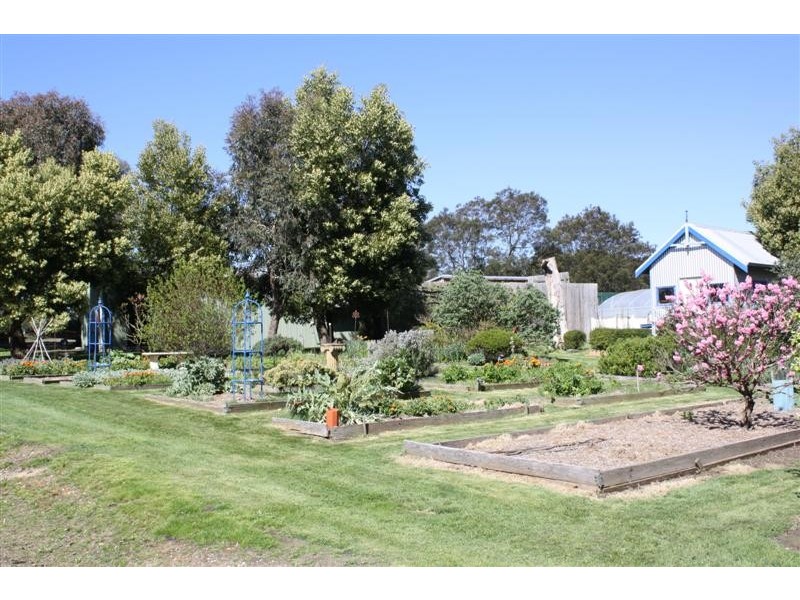 348 BOLGERS LANE, Newham VIC 3442