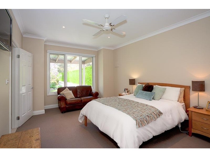 11 Old Lancefield Road, Woodend VIC 3442