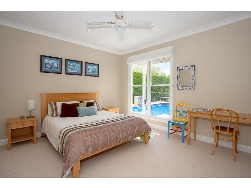 11 Old Lancefield Road, Woodend VIC 3442