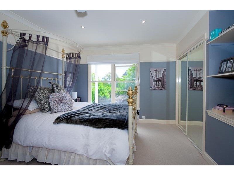 11 Old Lancefield Road, Woodend VIC 3442