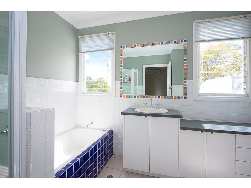 11 Old Lancefield Road, Woodend VIC 3442