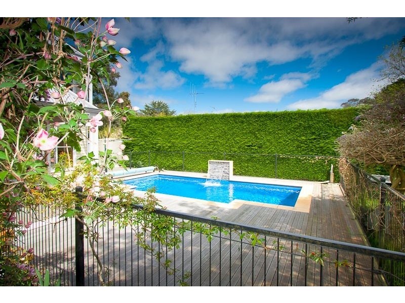 11 Old Lancefield Road, Woodend VIC 3442