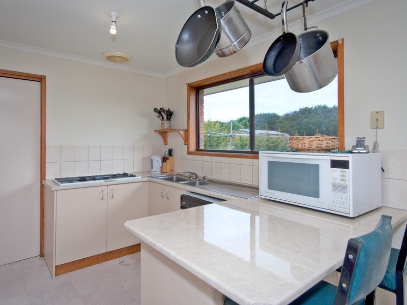 45 Coleraine Drive, Romsey VIC 3434