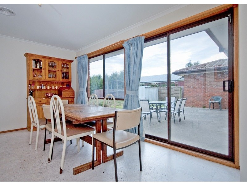 45 Coleraine Drive, Romsey VIC 3434