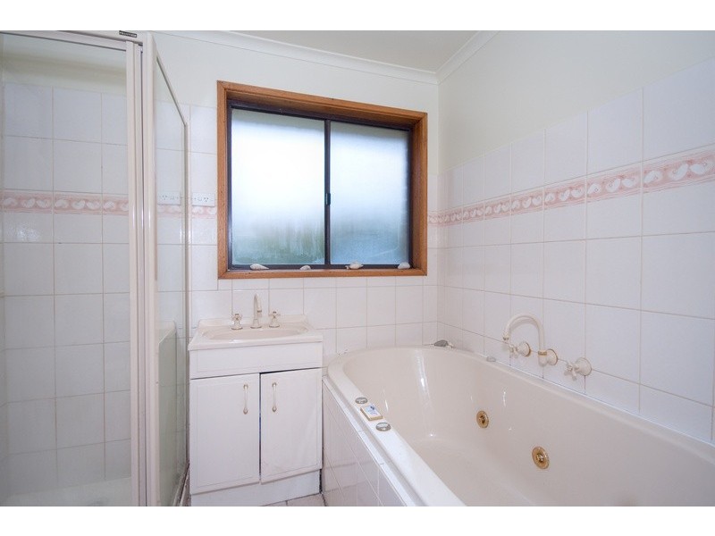 45 Coleraine Drive, Romsey VIC 3434