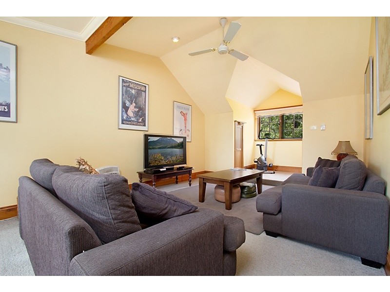 46 High Street, Woodend VIC 3442