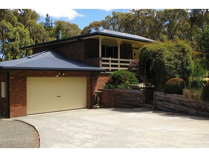 87 Halpern Road, Woodend VIC 3442