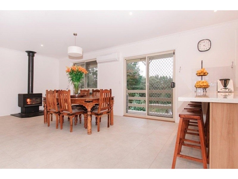 87 Halpern Road, Woodend VIC 3442