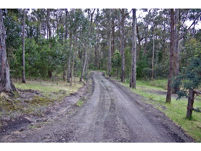 76 Greig Court, Woodend VIC 3442