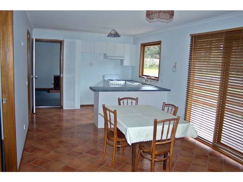 76 Greig Court, Woodend VIC 3442